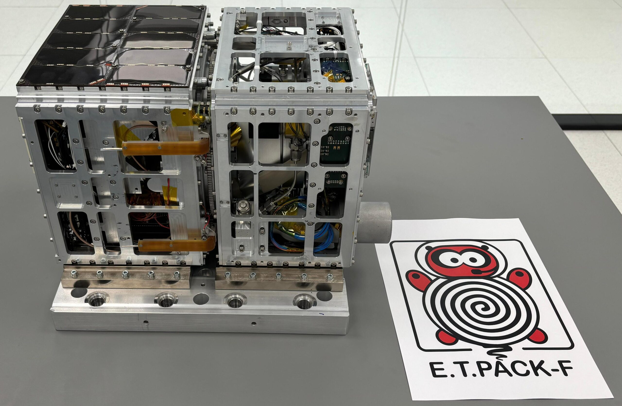 E.T.PACK-F deorbit model